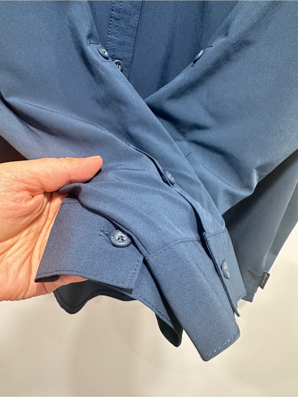 Eddie Bauer Classic Fit Blue Button-Down Shirt Size L - Picture 5 of 9